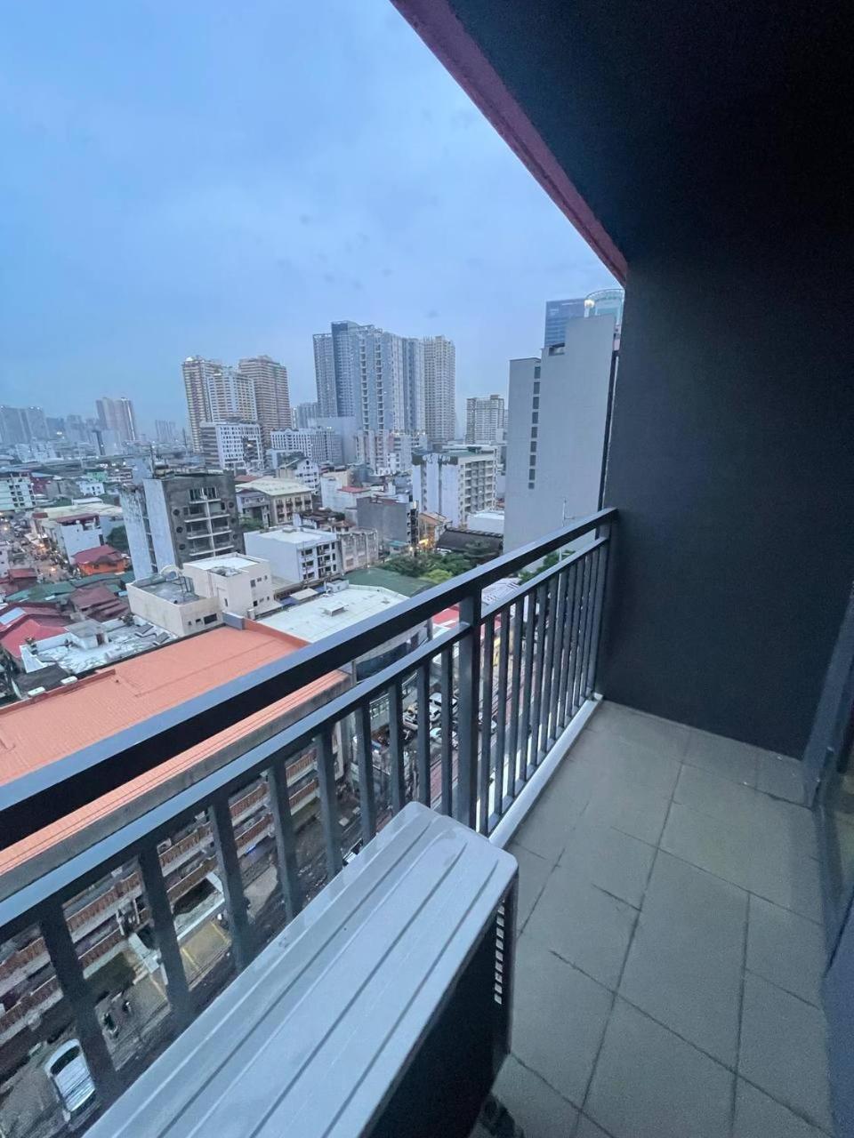 ماكاتي Red Residences Chino Roces Makati المظهر الخارجي الصورة